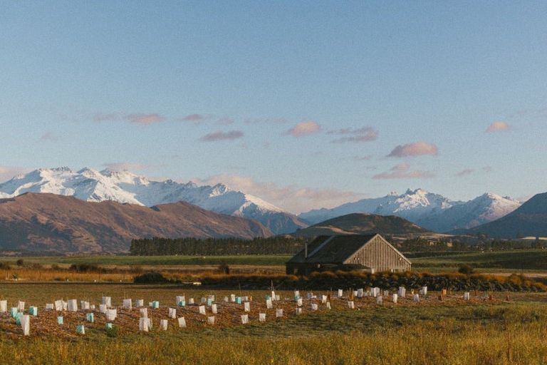 Photo of property in 217 Stevenson Road, Wanaka, 9382