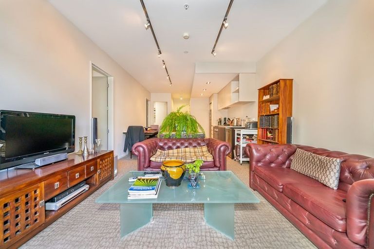 Photo of property in Masina Apartments, 107/80u Riddiford Street, Newtown, Wellington, 6021