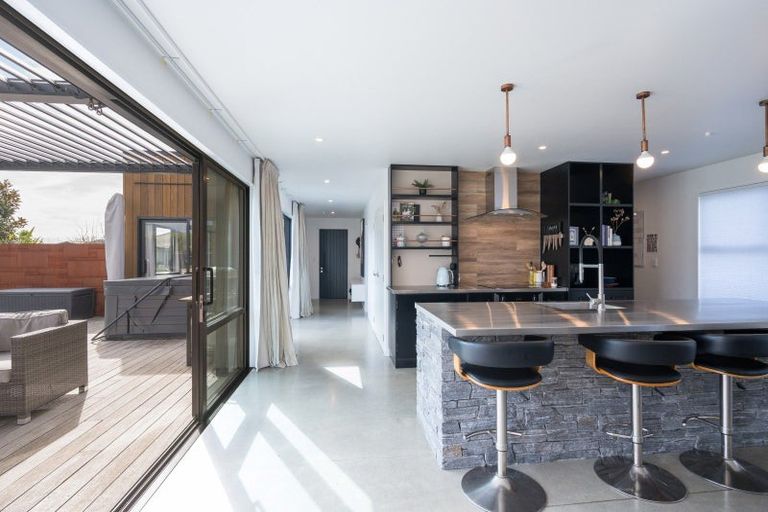 Photo of property in 12 Puketutu Grove, Motueka, 7120