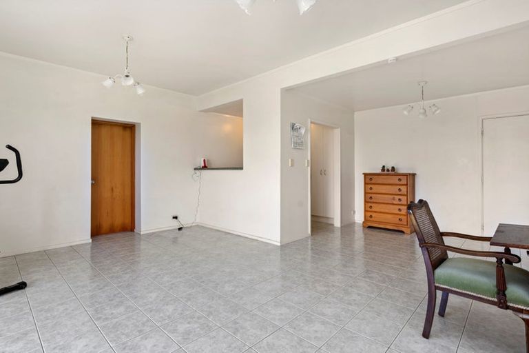 Photo of property in 2 Tipau Street, Torbay, Auckland, 0630