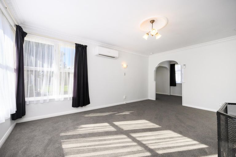 Photo of property in 33 Manchester Street, Takaro, Palmerston North, 4412