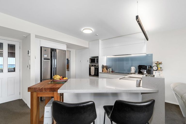 Photo of property in 2/8 Hinewa Road, Otumoetai, Tauranga, 3110