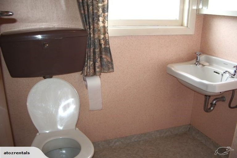 Photo of property in 2/95 Peverel Street, Riccarton, Christchurch, 8041