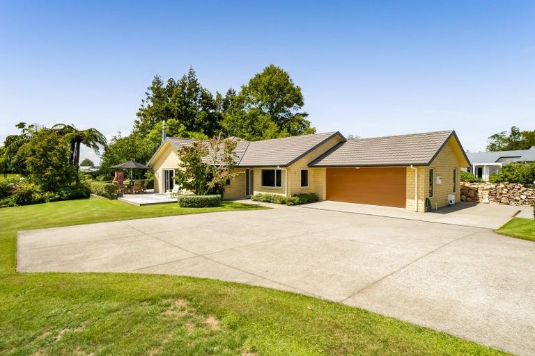 Photo of property in 1 Becklands Place, Inglewood, 4330