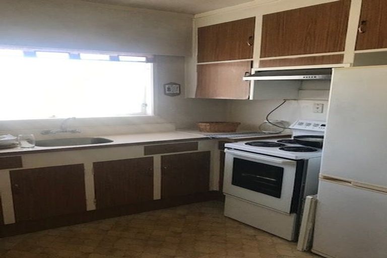Photo of property in 2/93 Great South Road, Manurewa, Auckland, 2102