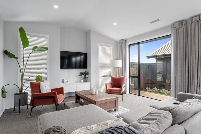 Photo of property in 11 Grimwood Street, Woodend, 7610