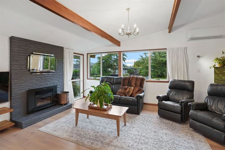 Photo of property in 47 Glenharrow Avenue, Avonhead, Christchurch, 8042