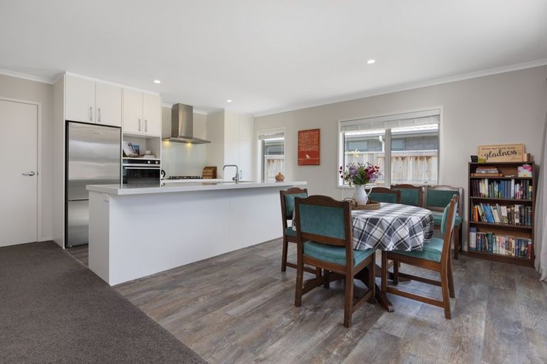 Photo of property in 41 Kahuparere Crescent, Pyes Pa, Tauranga, 3112