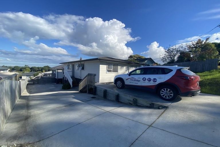 Photo of property in 380 East Coast Road, Sunnynook, Auckland, 0630