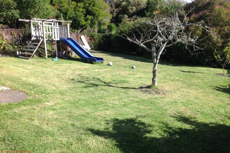 Photo of property in 12 Malmo Place, Massey, Auckland, 0614