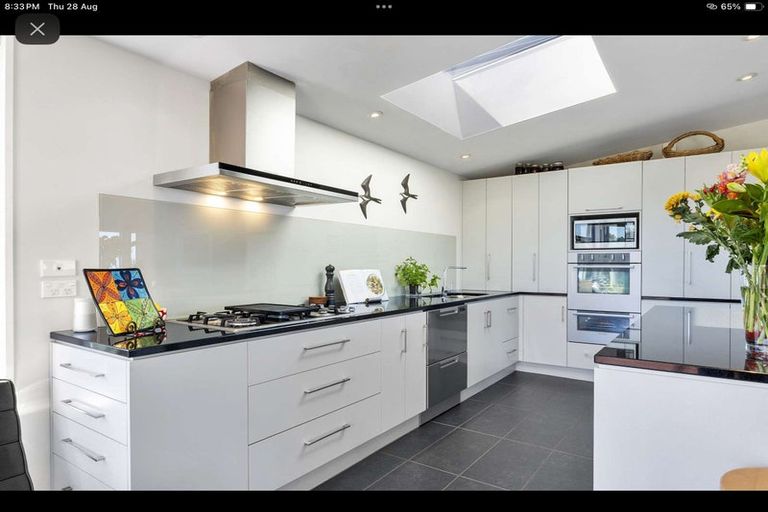 Photo of property in 25 Highgrove, Saint Clair, Dunedin, 9012