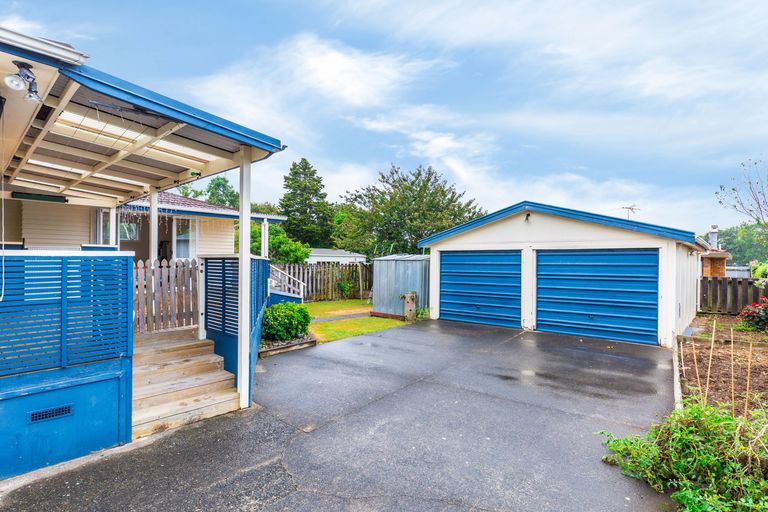Photo of property in 1a Laurie Avenue, Papakura, 2110