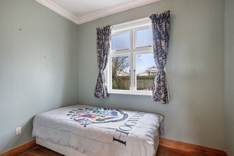 Photo of property in 24 Trafalgar Street, Levin, 5510