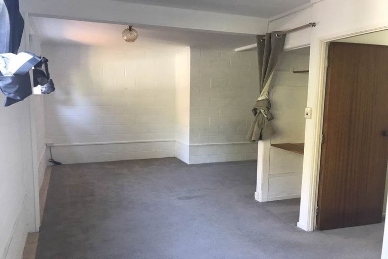 Photo of property in 8 Heaton Grove, Chatswood, Auckland, 0626