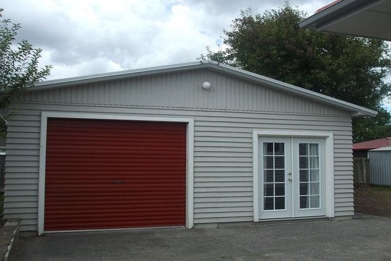 Photo of property in 12 Haddon Street, Mangere East, Auckland, 2024