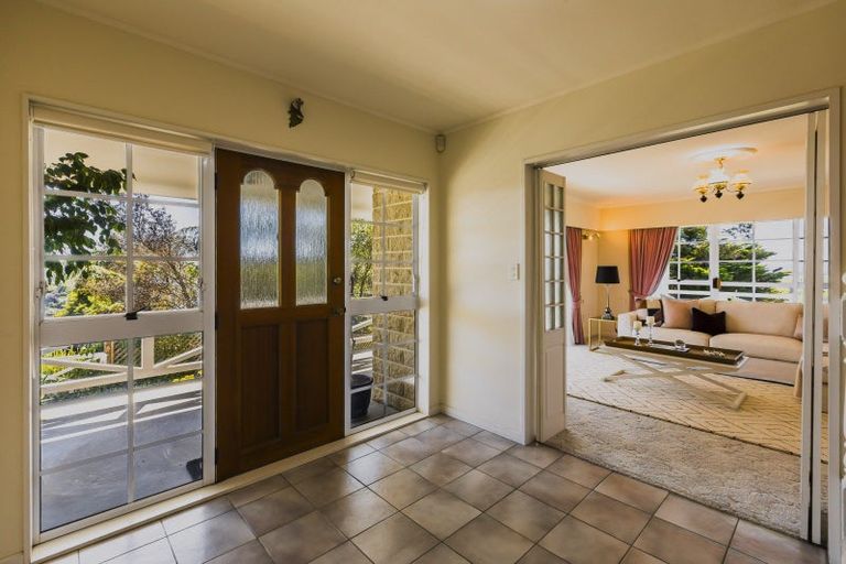 Photo of property in 81 Churchill Drive, Taradale, Napier, 4112