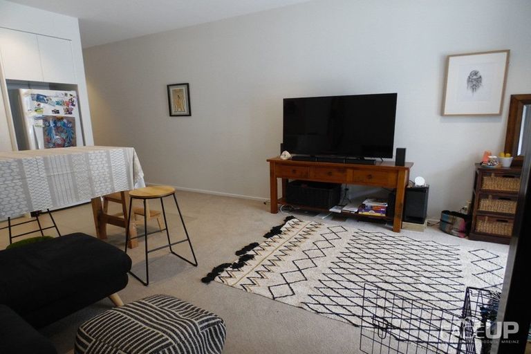 Photo of property in 53 Rangihina Road, Hobsonville, Auckland, 0616