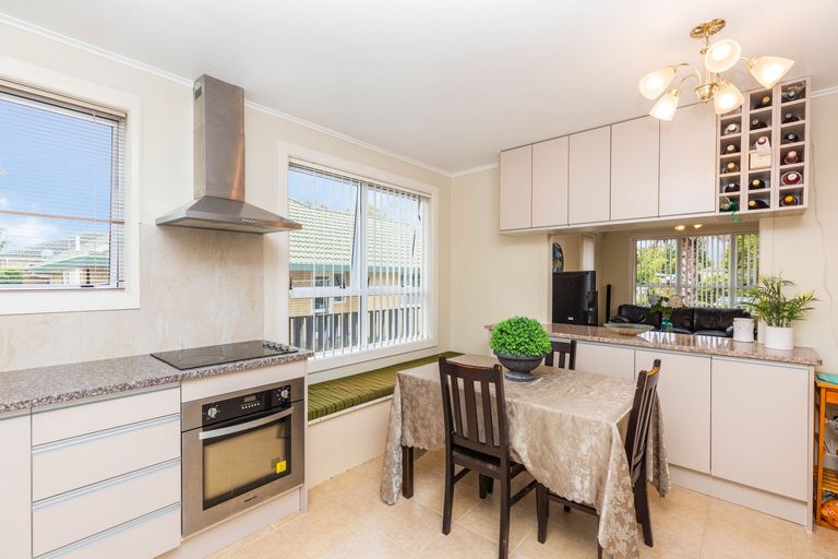 Photo of property in 1a Laurie Avenue, Papakura, 2110