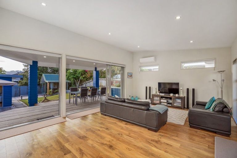 Photo of property in 14 Vista Paku, Pauanui, Hikuai, 3579