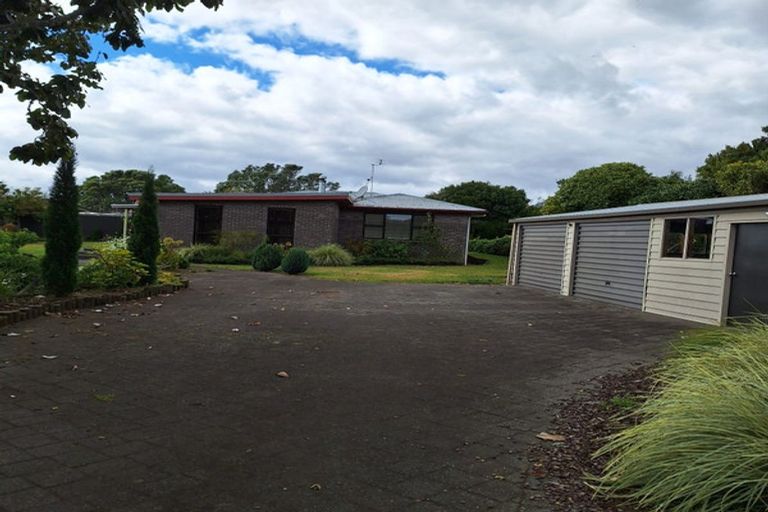 Photo of property in 20 Whakapaki Street, Urenui, 4375