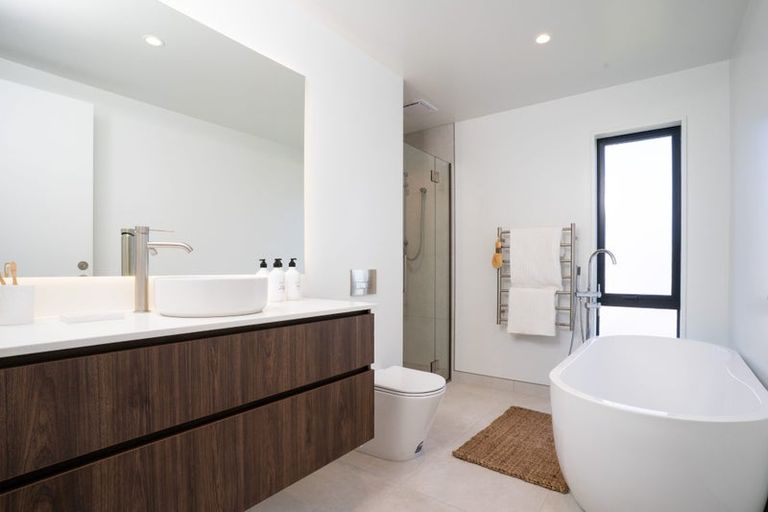 Photo of property in 1c Taunton Green, Papanui, Christchurch, 8052