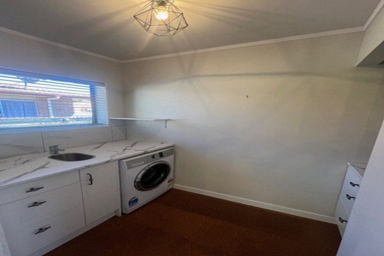 Photo of property in 21b Nukumea Common, Orewa, 0931