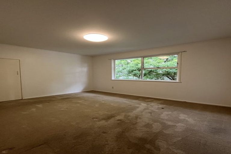Photo of property in 32 Powrie Street, Glenfield, Auckland, 0629