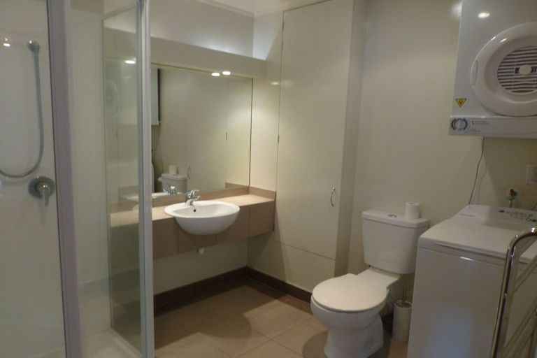 Photo of property in Pirie Street Townhouses, 28/35u Pirie Street, Mount Victoria, Wellington, 6011