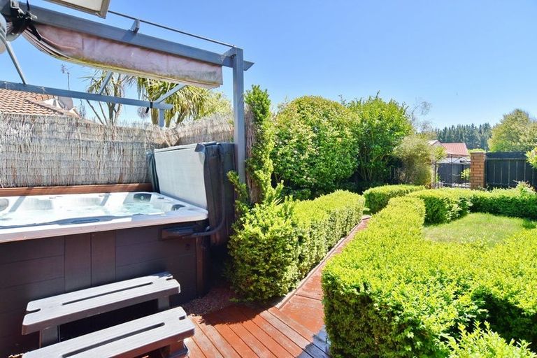 Photo of property in 11 Ludlow Place, Parklands, Christchurch, 8083