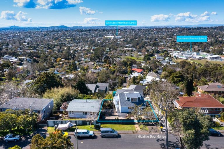 Photo of property in 58 Shetland Street, Glen Eden, Auckland, 0602