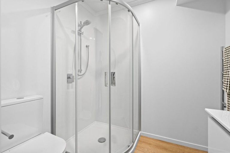 Photo of property in 3 Ruakiwi Road, Hamilton Lake, Hamilton, 3204