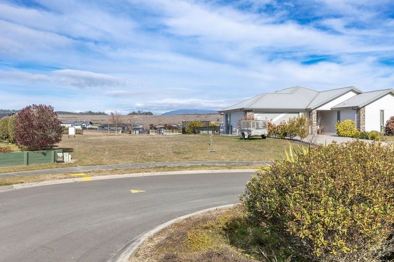 Photo of property in 16 Wai Kite Kite Place, Motuoapa, 3382