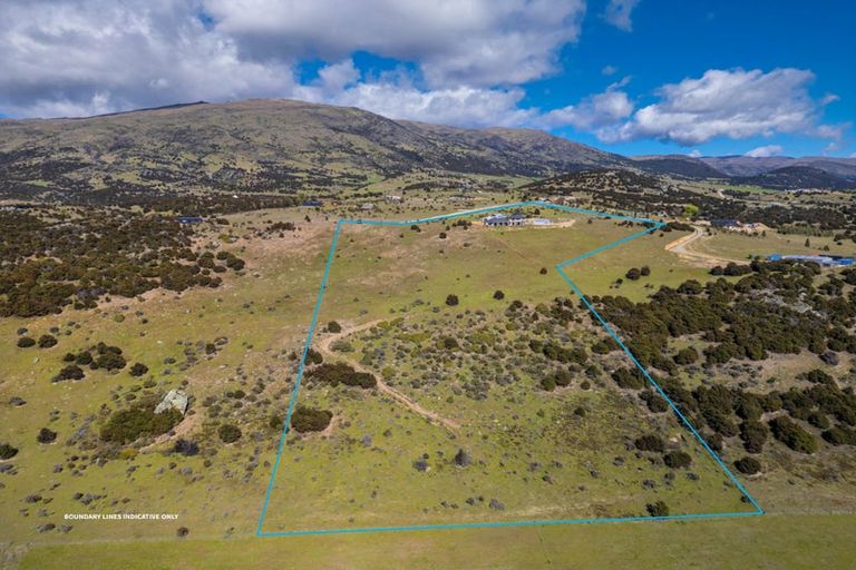 Photo of property in 23 Miharo Lane, Queensberry, Cromwell, 9383