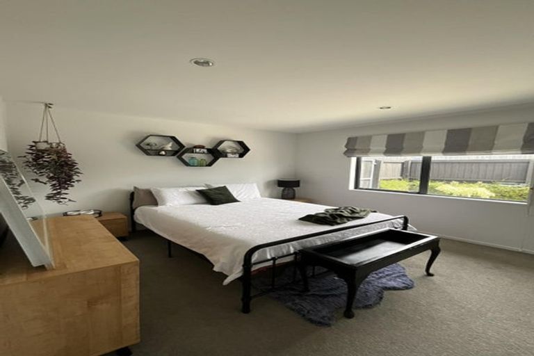 Photo of property in 18 Lamorna Road, Parklands, Christchurch, 8083