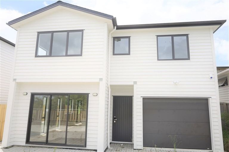 Photo of property in 7a Sherwood Avenue, Te Atatu South, Auckland, 0610