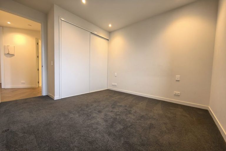 Photo of property in 1/8 Alexander Avenue, Torbay, Auckland, 0630