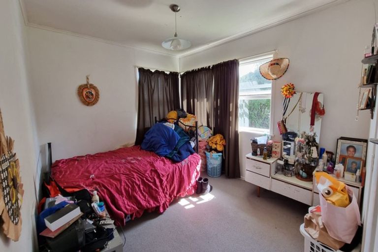 Photo of property in 19 Plumley Crescent, Mangere, Auckland, 2022