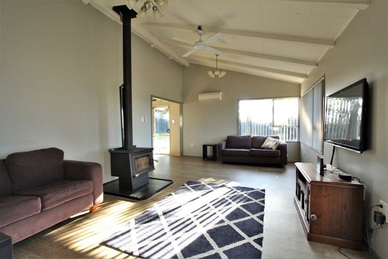 Photo of property in 6 Marlborough Place, Tokoroa, 3420