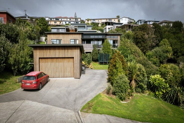 Photo of property in 1 Aroaro Lane, Raglan, 3225