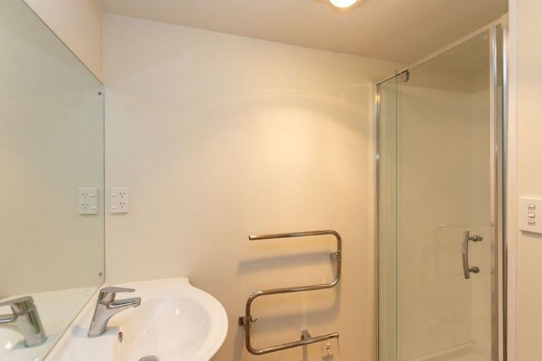 Photo of property in 100 Suva Street, Upper Riccarton, Christchurch, 8041