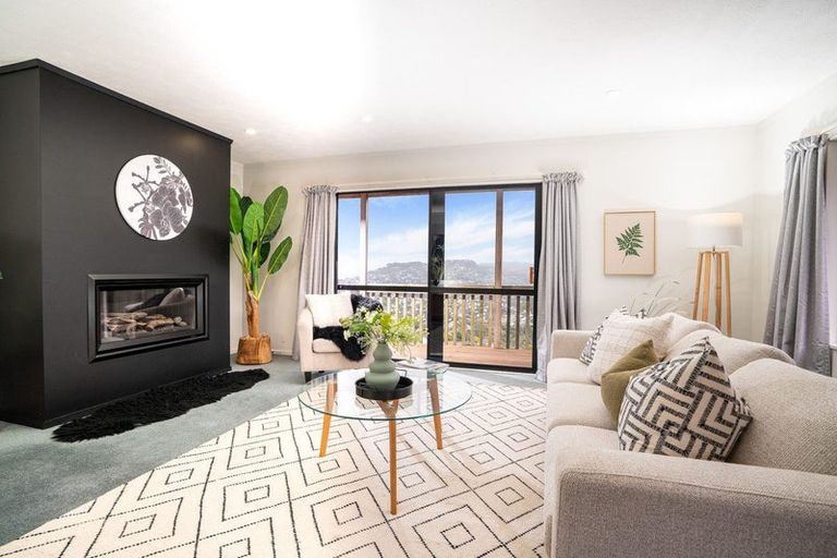 Photo of property in 9 Kapil Grove, Khandallah, Wellington, 6035