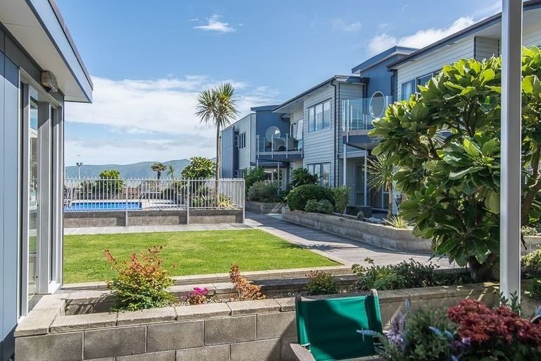 Photo of property in 4-u7 Seaview Road, Paraparaumu Beach, Paraparaumu, 5032