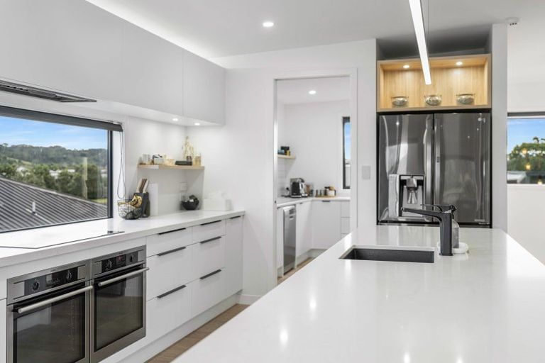 Photo of property in 18 Admiral Drive, Cooks Beach, Whitianga, 3591