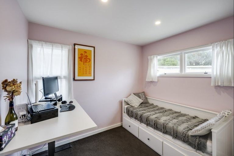 Photo of property in 210 Tudor Avenue, Mayfair, Hastings, 4122