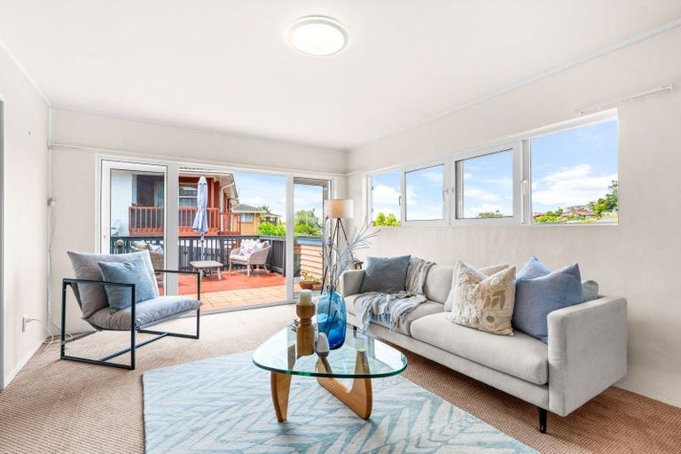 Photo of property in 71 Stapleford Crescent, Browns Bay, Auckland, 0630