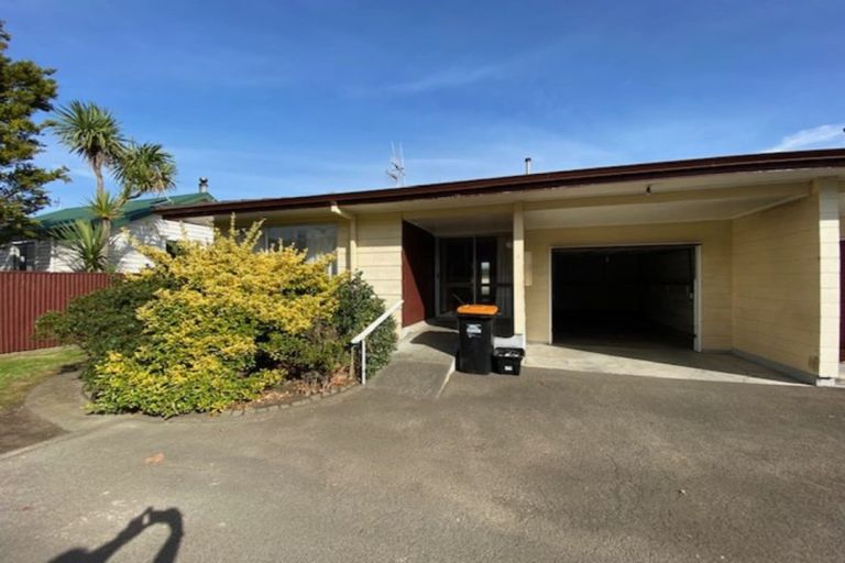 Photo of property in 668d Pioneer Highway, Highbury, Palmerston North, 4412