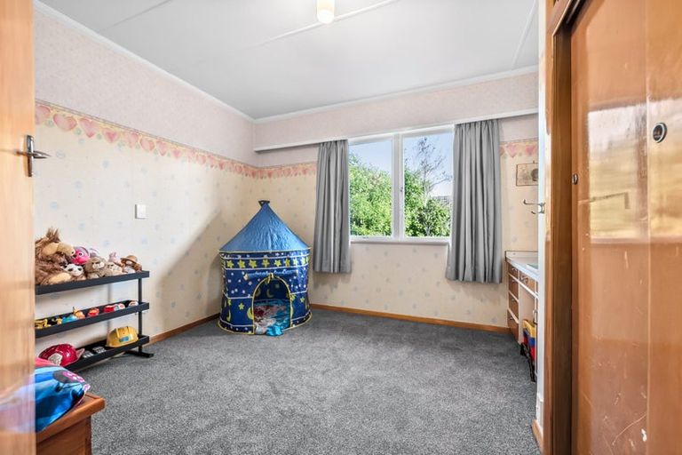 Photo of property in 19 Fincham Road, Raumati Beach, Paraparaumu, 5032