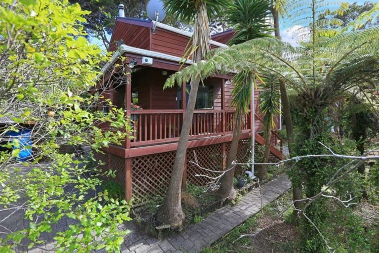 Photo of property in 23 Darcy Place, Massey, Auckland, 0614