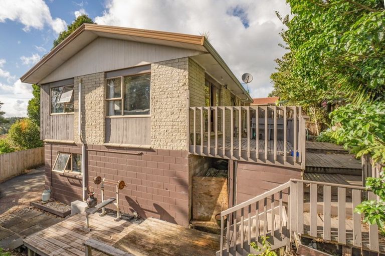 Photo of property in 13 Wirihana Road, Titirangi, Auckland, 0604