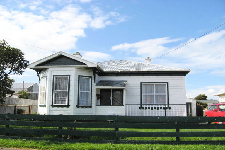 Photo of property in 18 Kings Avenue, Gonville, Whanganui, 4501